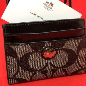 NWOT Coach Card and Bill Wallet-Small